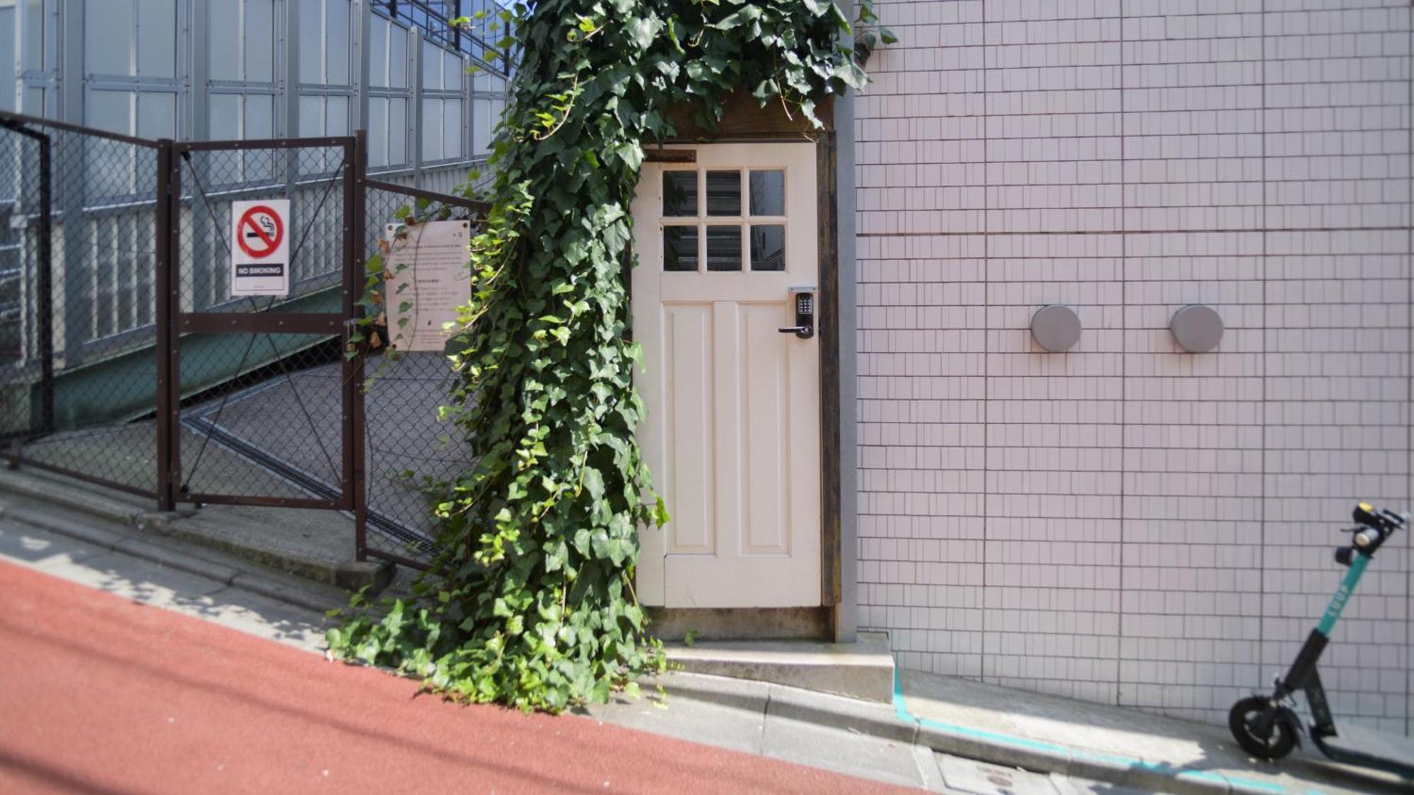 Almond Hostel & Cafe Shibuya Токио Экстерьер фото