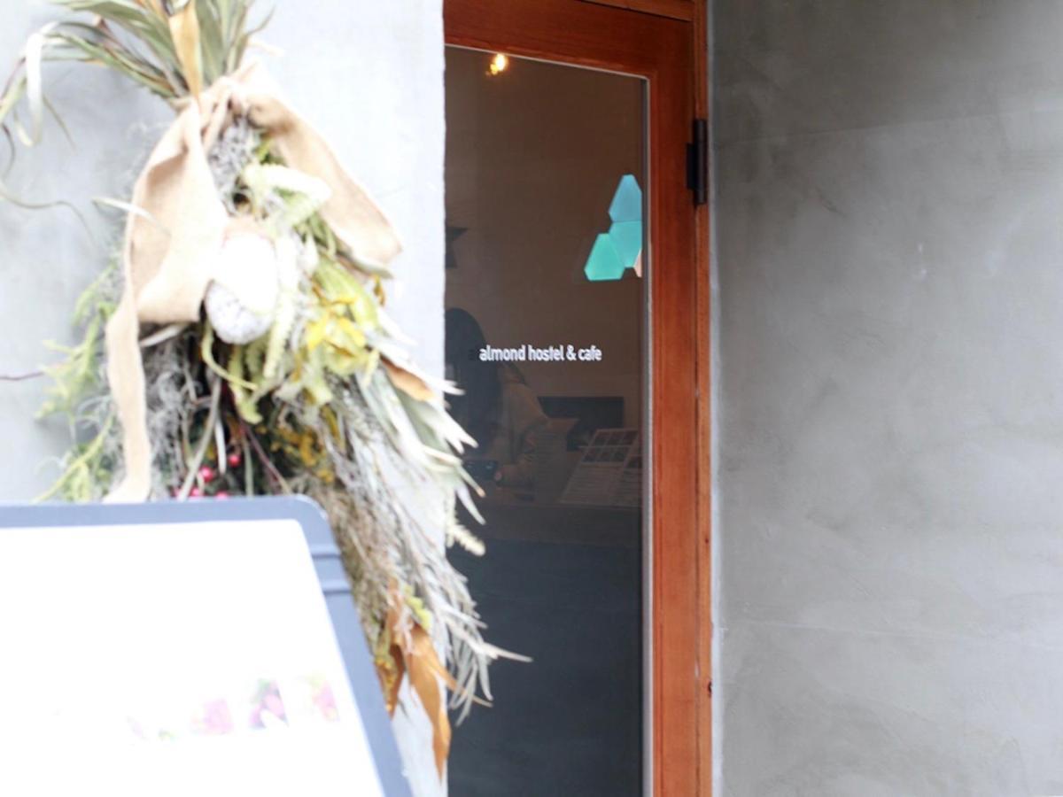 Almond Hostel & Cafe Shibuya Токио Экстерьер фото